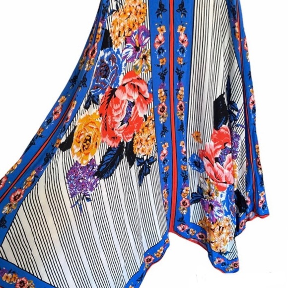 Floral/Striped Print Midi- Dress - Picture 3 of 6